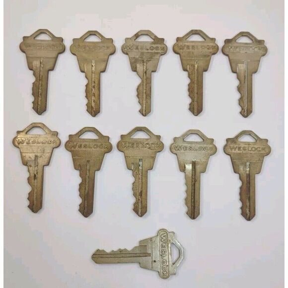 11 Vintage WESLOCK Keys Lot - Picture 1 of 12
